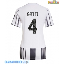 Camisa de time de futebol Juventus Federico Gatti #4 Replicas 1º Equipamento Feminina 2025-26 Manga Curta